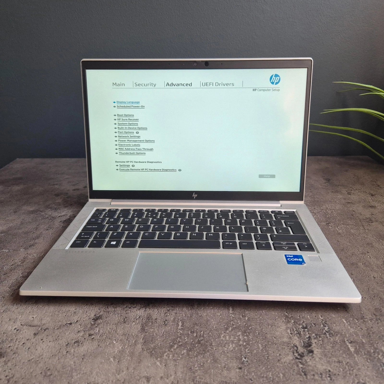 HP EliteBook 830 G8 – Core i7 11th Gen Laptop with 16GB DDR4 RAM and 256GB SSD - Free Charger, Free bag and All UAE FREE Cash on Delivery.