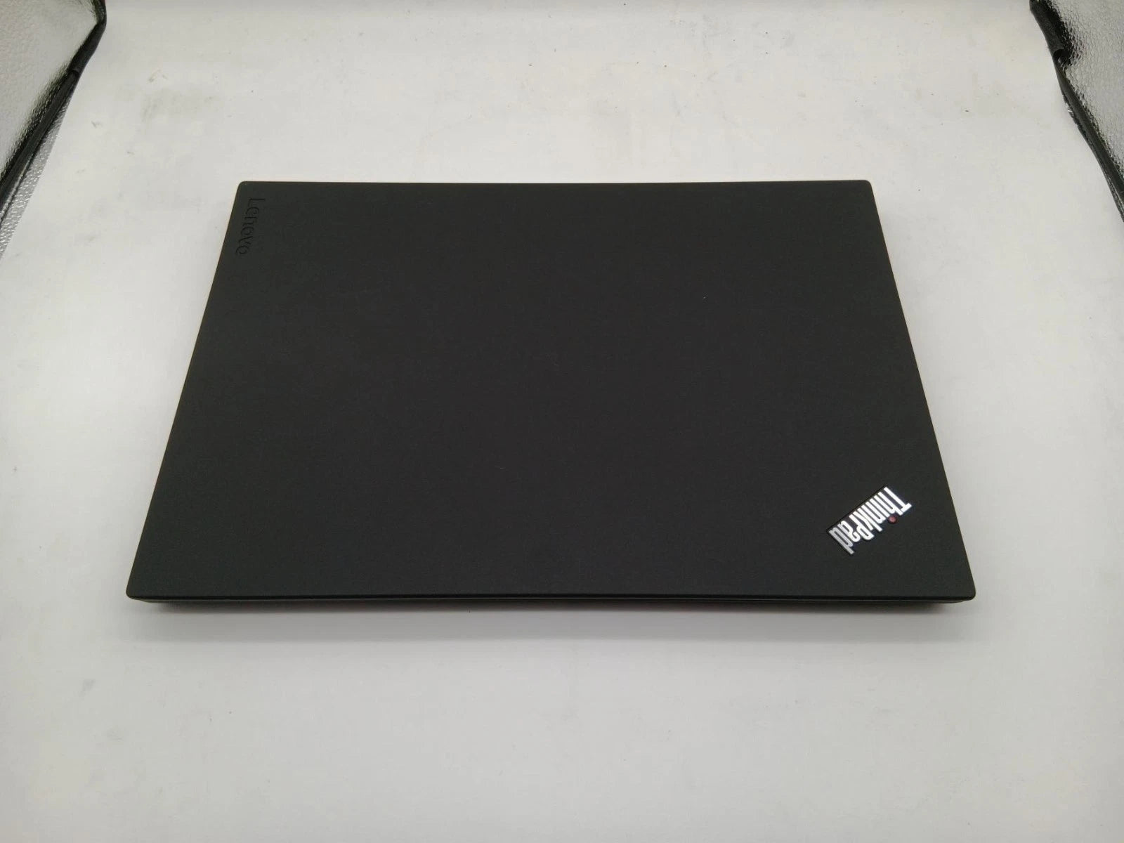 Lenovo ThinkPad T470P – Core i5 6th Gen Laptop | 8GB RAM | 256GB SSD - Free bag, Free Charger, and all UAE FREE Delivery.