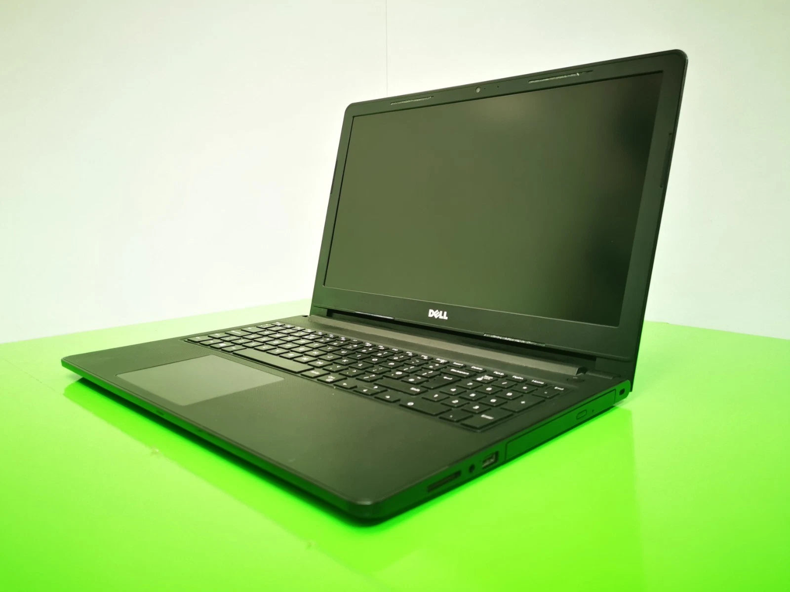 Dell Core i3 7th Gen Laptop with 8GB DDR4 RAM and 128GB SSD - used, but Good condition - with Charger and all Pakistan FREE Delivery.